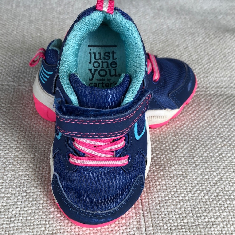 Carter’s. Size 5.